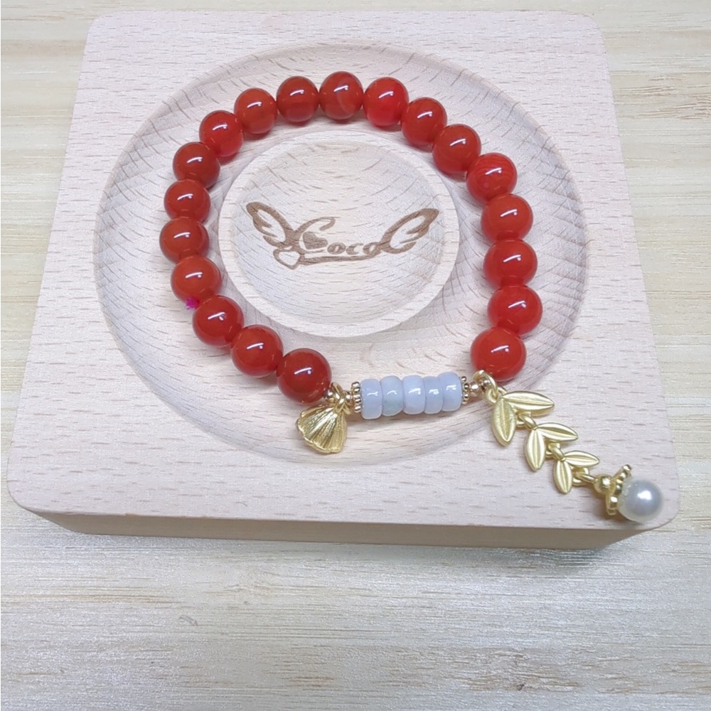 Natural red agent bracelet with Jade beads 8mm beads. FEDEX DELIVERY AVAILABLE